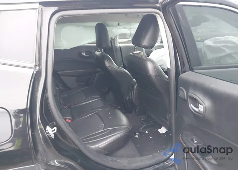 2018 Jeep Compass Limited 4X4 из США, поврежденный, VIN 3C4NJDCB5JT399323